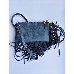 Bolso con flecos azules